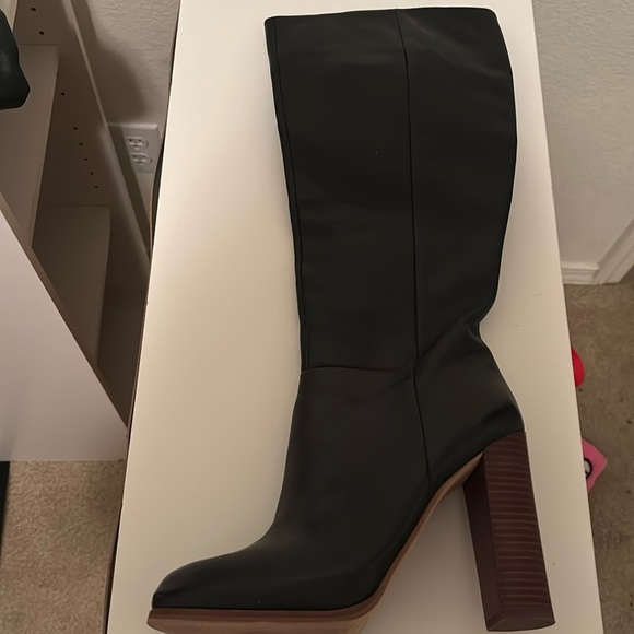 Vince Black Leather High Heel Boots - Picture 1 of 2